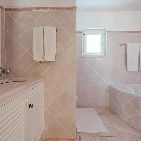 Вилла Casa Calipor - 4 Bedroom Luxury With Pool And Sea View